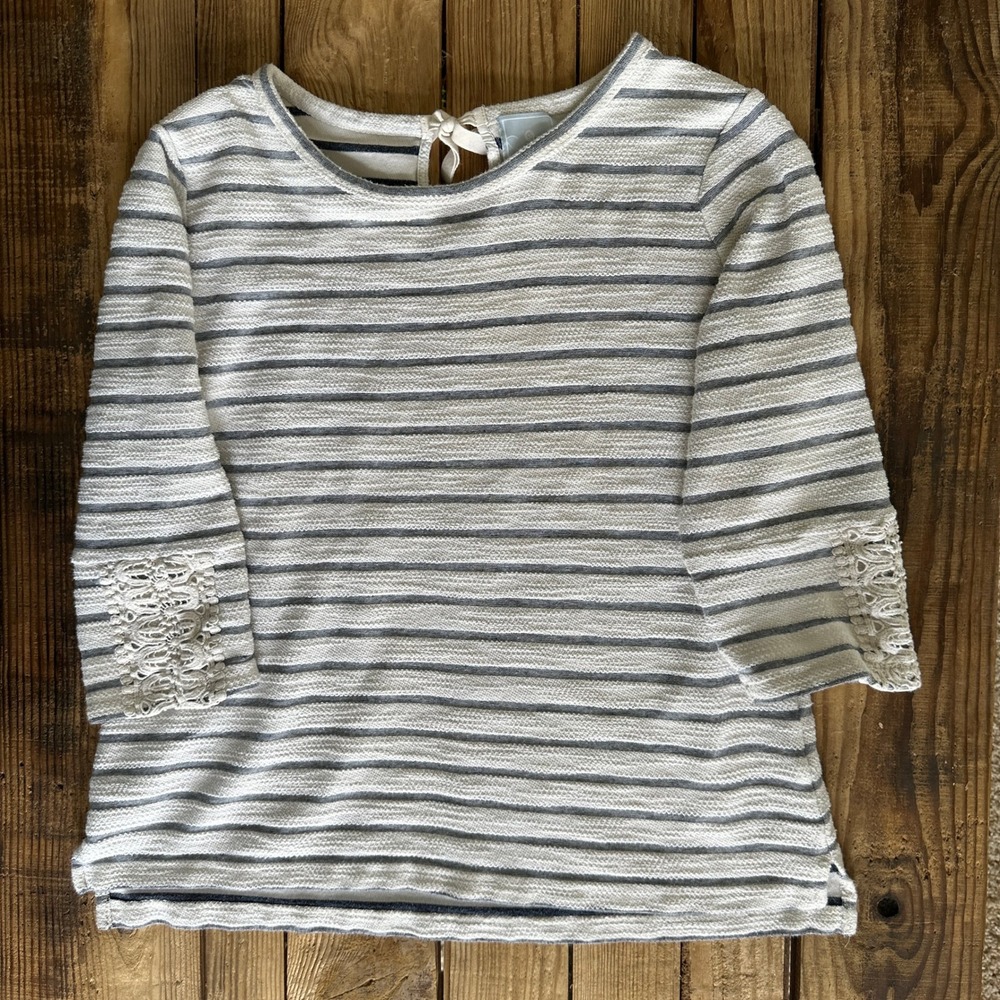 Sunday Soft Navy White Striped Knit Top 3/4 Sleeve Crochet Lace Cuff Keyhole M